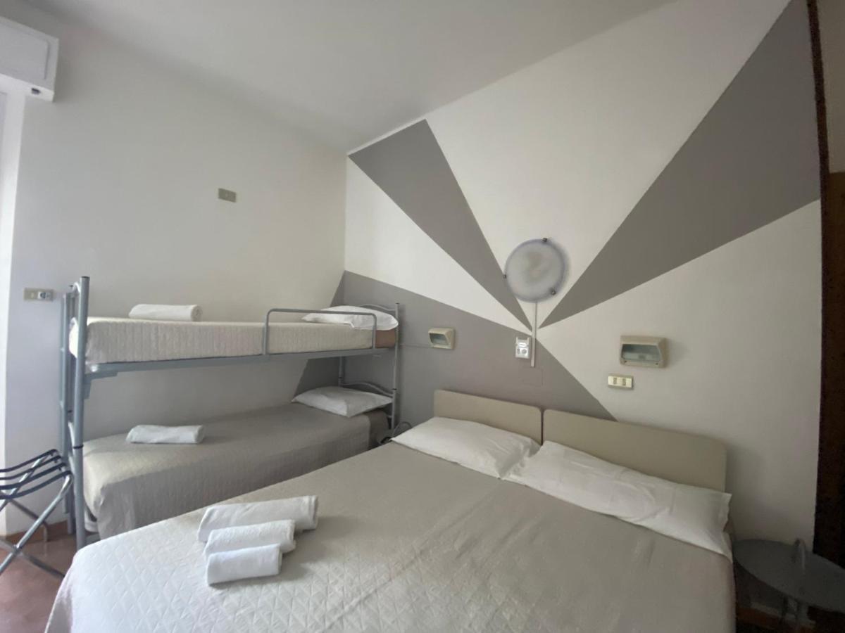 Mirna Hotel